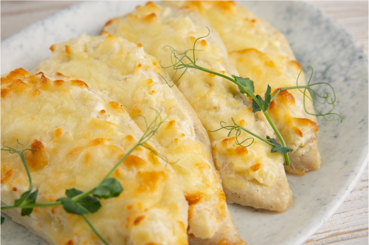 Курица с ананасами