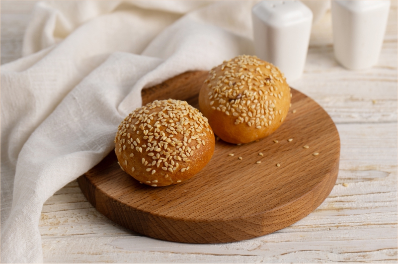 Булочка с кунжутом (1шт)