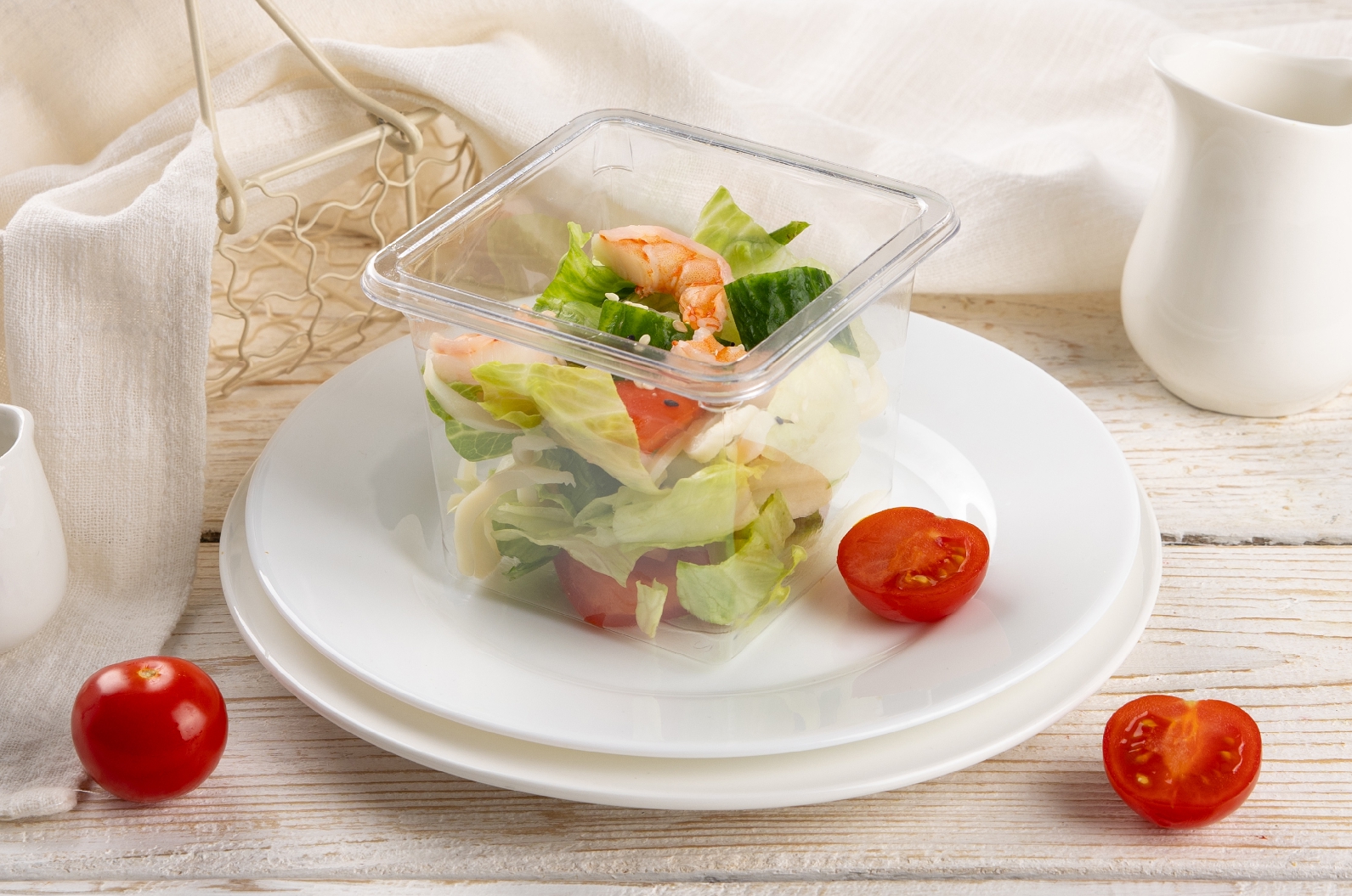 Салат овощной с морепродуктами
