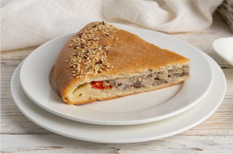 Пирог с мясом и баклажанами