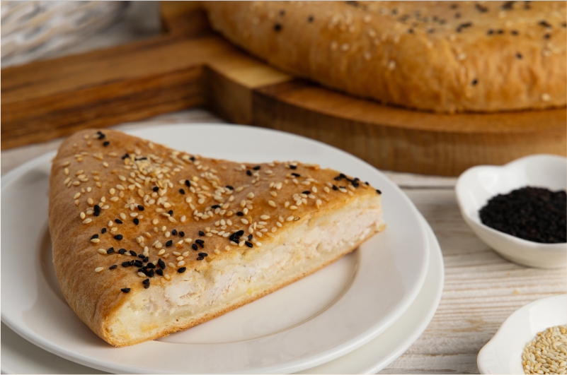 Пирог с курицей и сыром