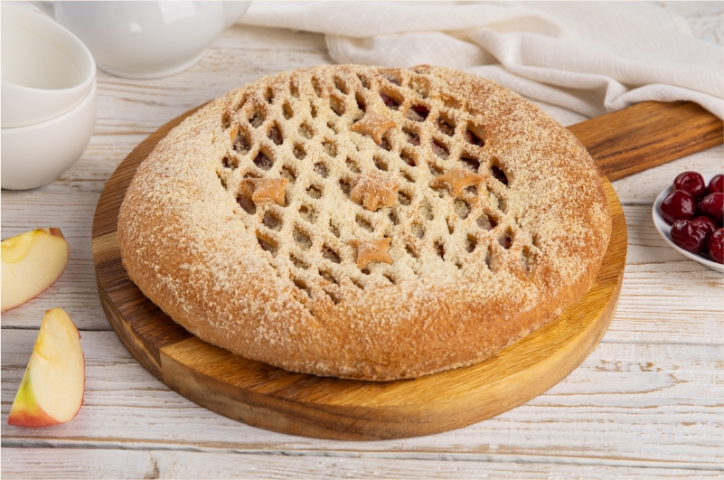 Пирог с яблоками и вишней