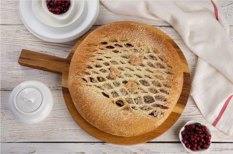 Пирог с брусникой и клюквой