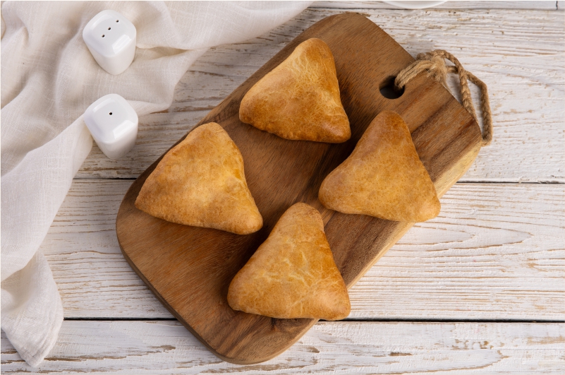 Пирожки печеные с курицей и грибами