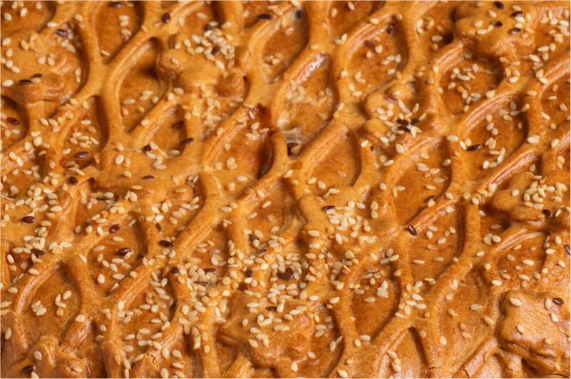 Курник с ветчиной, сыром и грибами