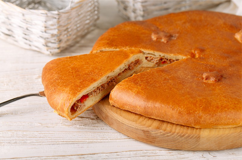 Пирог Осетинский с мясом и лечо