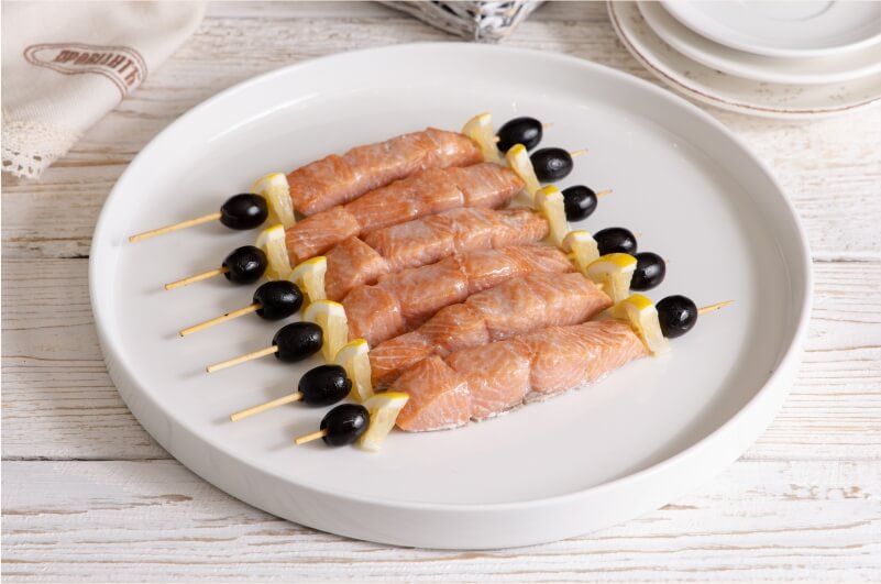 Шашлычки из красной рыбы